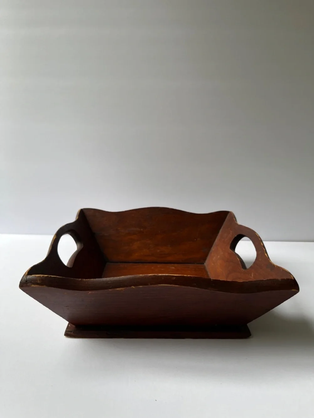 Vintage Mahogany Fruit - Tray Centerpiece – Wavy Gallery Sides  10